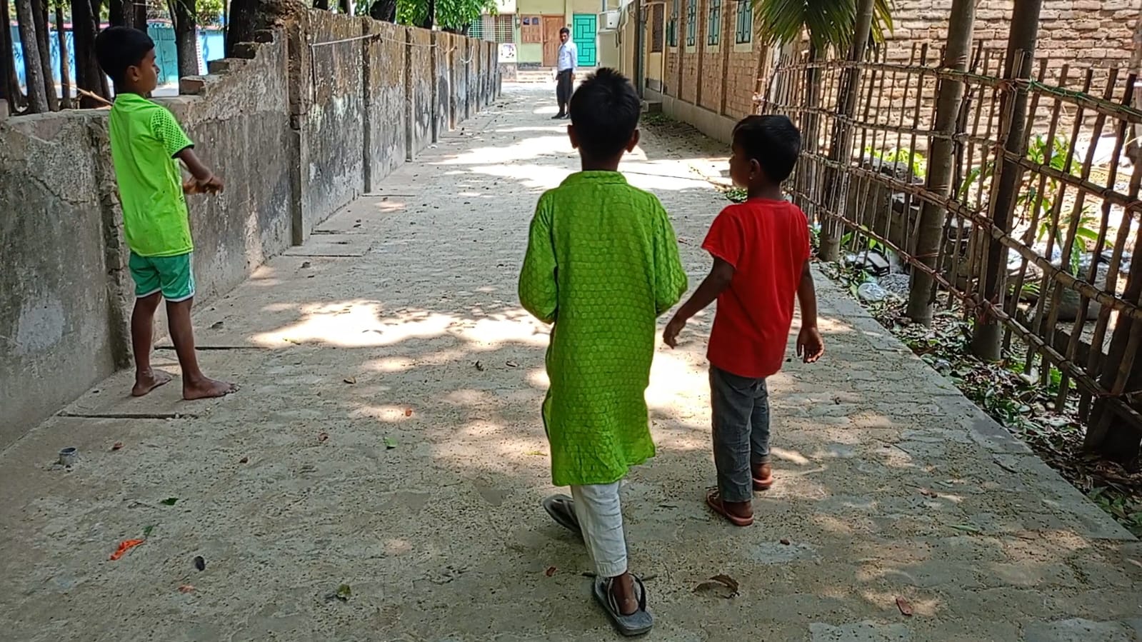 সৈয়দপুরে গ্রামীণ অবকাঠামো রক্ষাণাবেক্ষনে পাল্টে যাবে পৌরসভার দৃশ্যপট