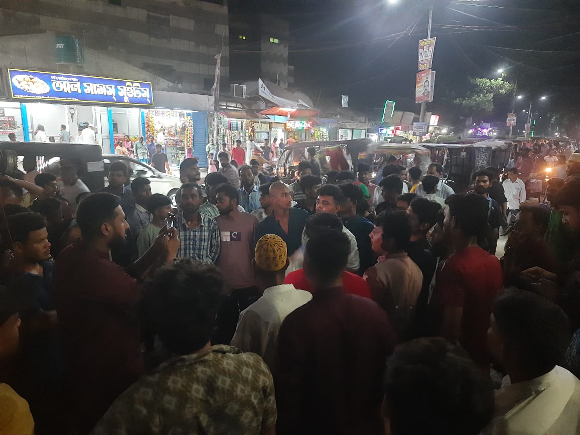 সৈয়দপুরে আ.লীগ নিষিদ্ধের দাবিতে বিক্ষোভ