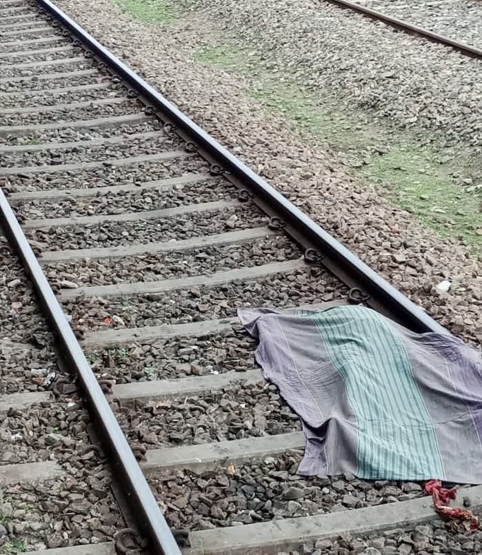 নীলফামারীতে ট্রেনে কাটা পড়ে যুবকের মৃত্যু