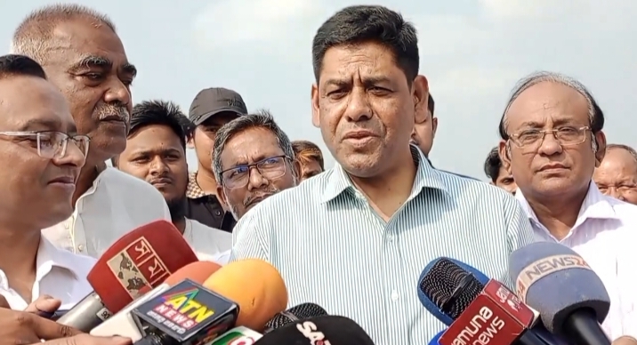 নীলফামারীতে চীনের উপহারের হাসপাতাল স্থাপনের প্রস্তাবিত স্থান পরিদর্শনে যুগ্ম সচিব