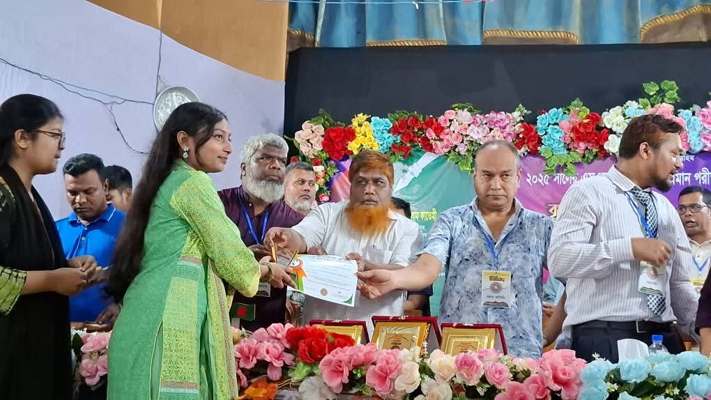 সৈয়দপুরে এসএসসি জিপিএ-৫ প্রাপ্ত কৃতি শিক্ষার্থীদের সংবর্ধনা প্রদান