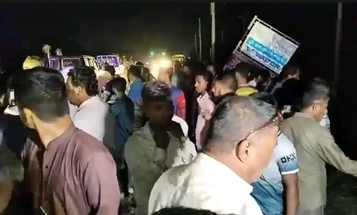 সৈয়দপুরে বাস উল্টে আহত ১৪