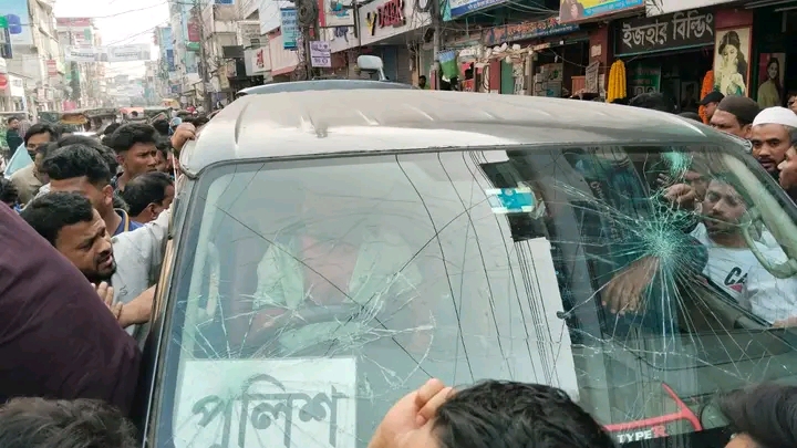 সৈয়দপুরে পিবিআই পুলিশের ওপর হামলা, মব সৃষ্টি করে প্রতারণা মামলার আসামি ছিনতাই